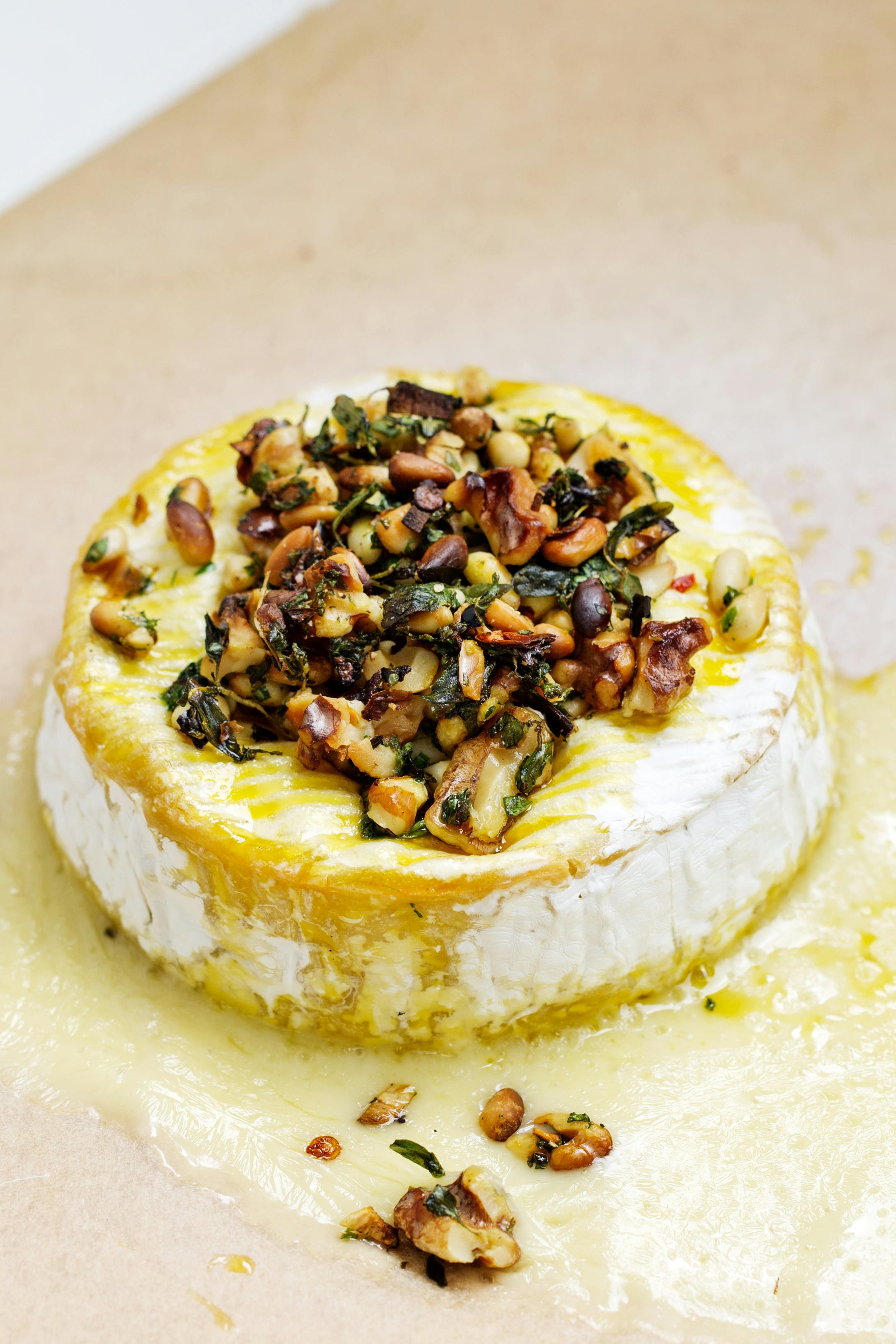 Queso brie al horno Receta keto con video Diet Doctor