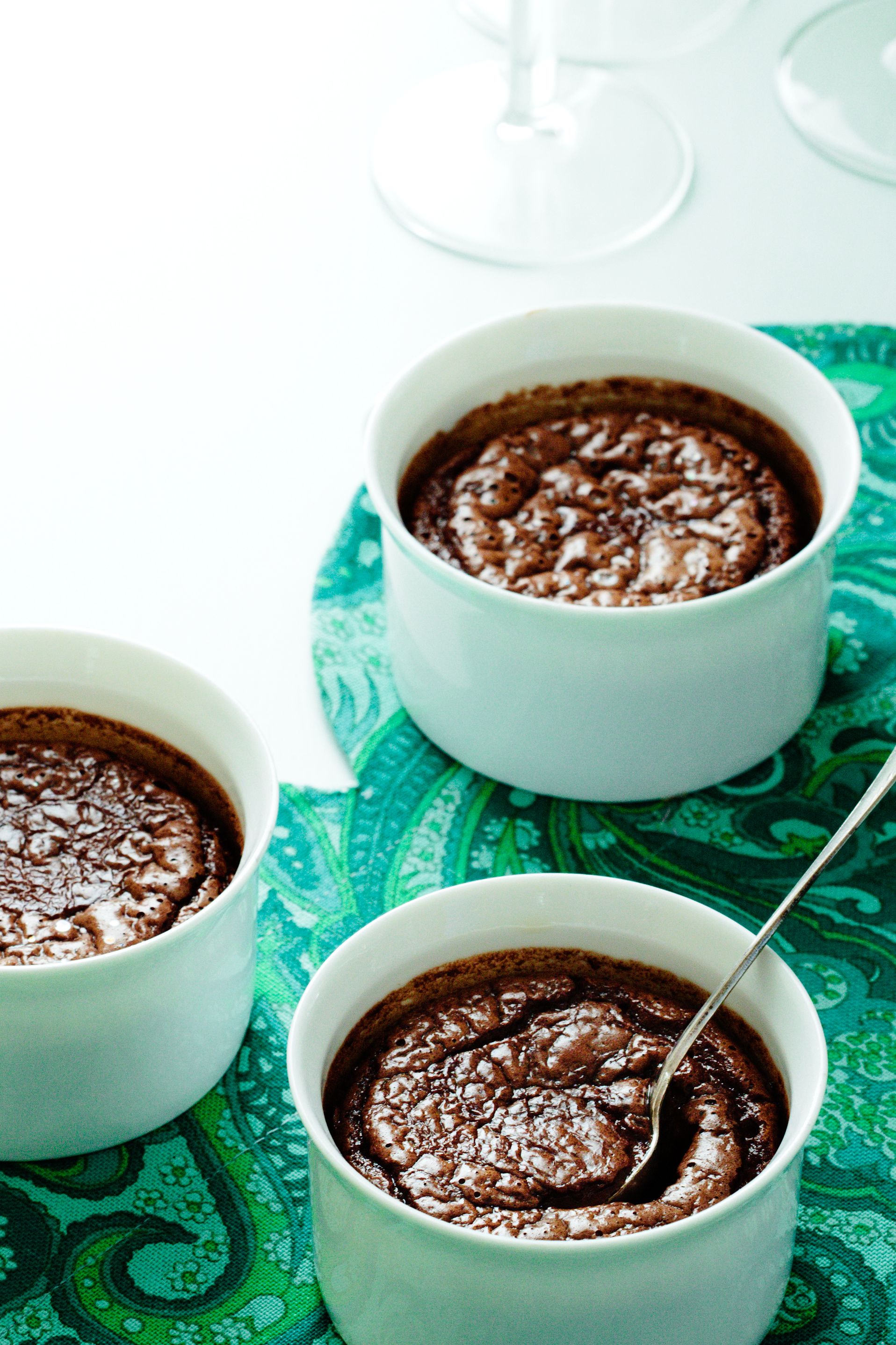 Pastel de chocolate fundido bajo en carbos