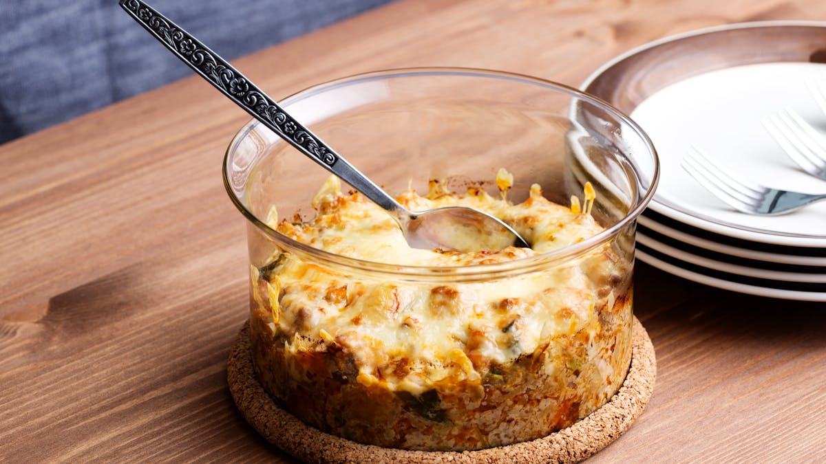 Cazuela cetogénica de repollo relleno