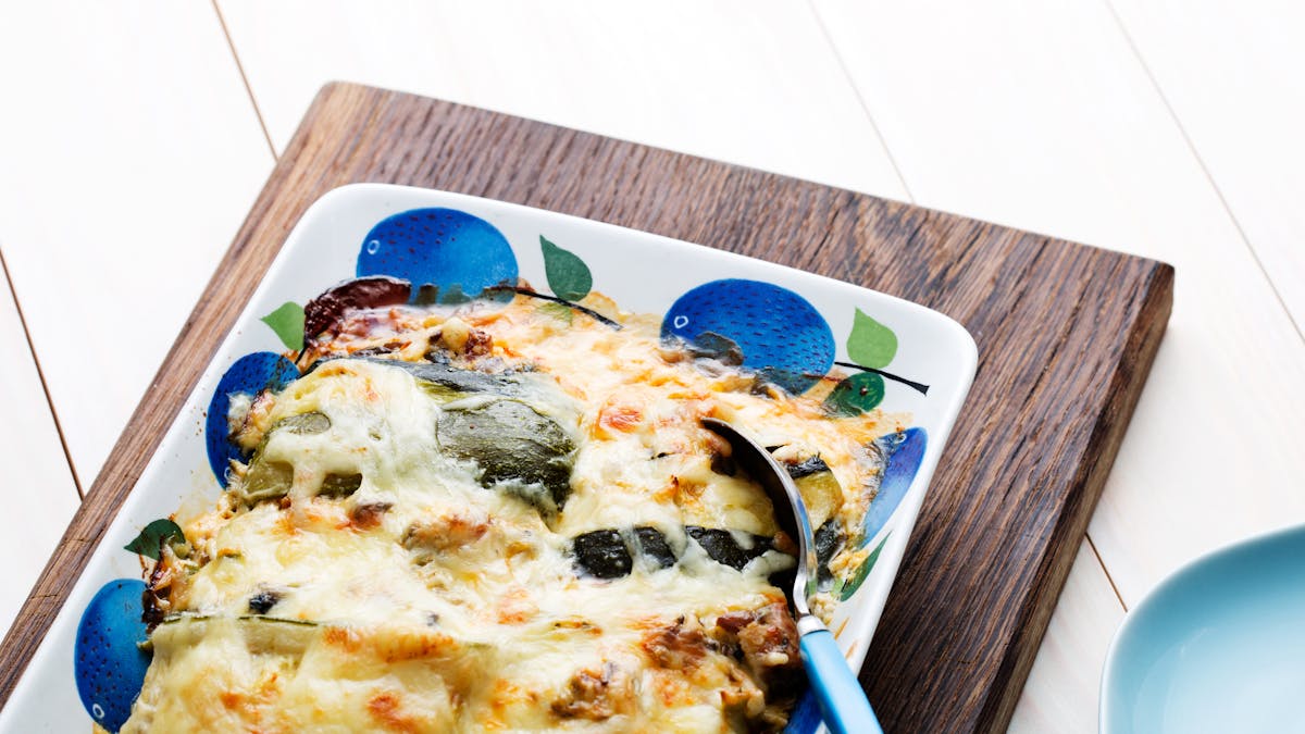 Rollos de calabacín keto con chorizo