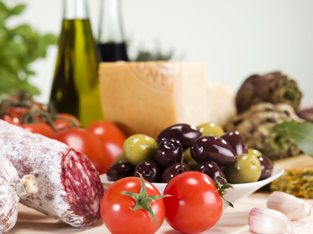 Table of Italian food