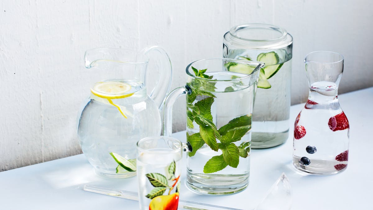 Agua aromatizada: La bebida keto perfecta