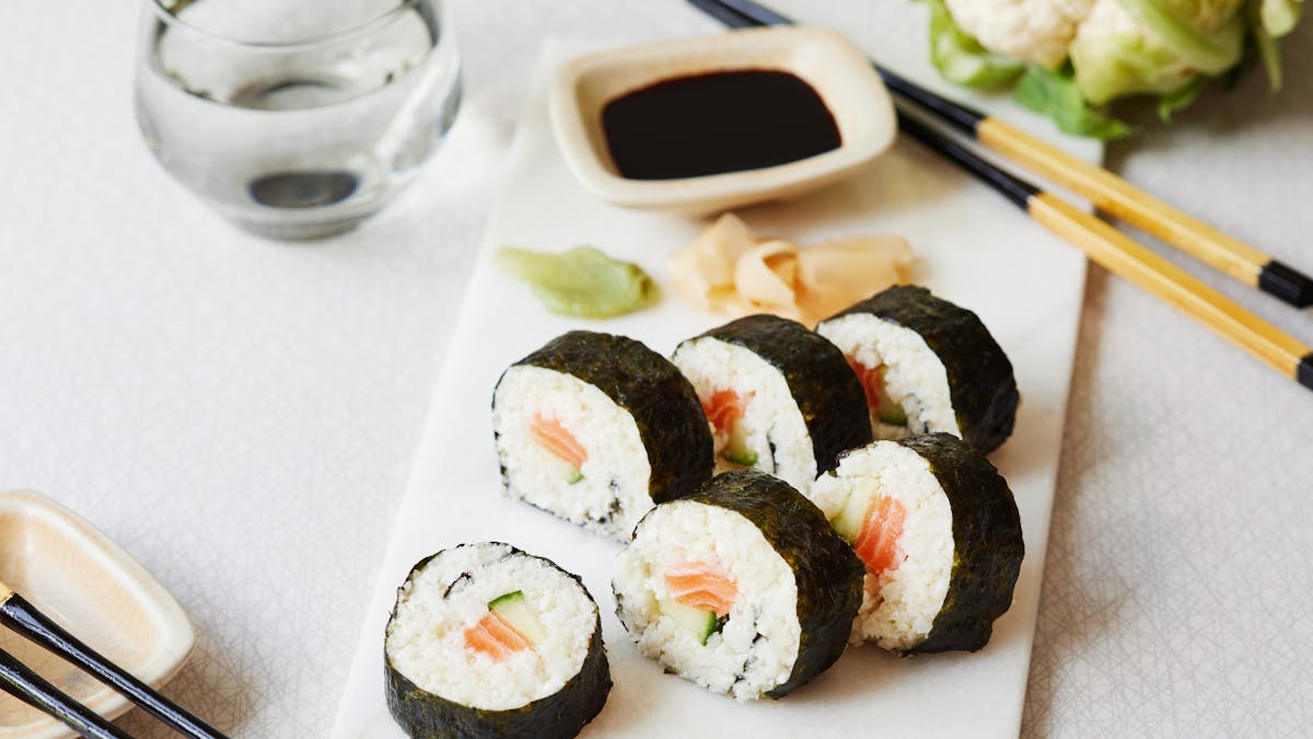 Rollos de sushi low-carb