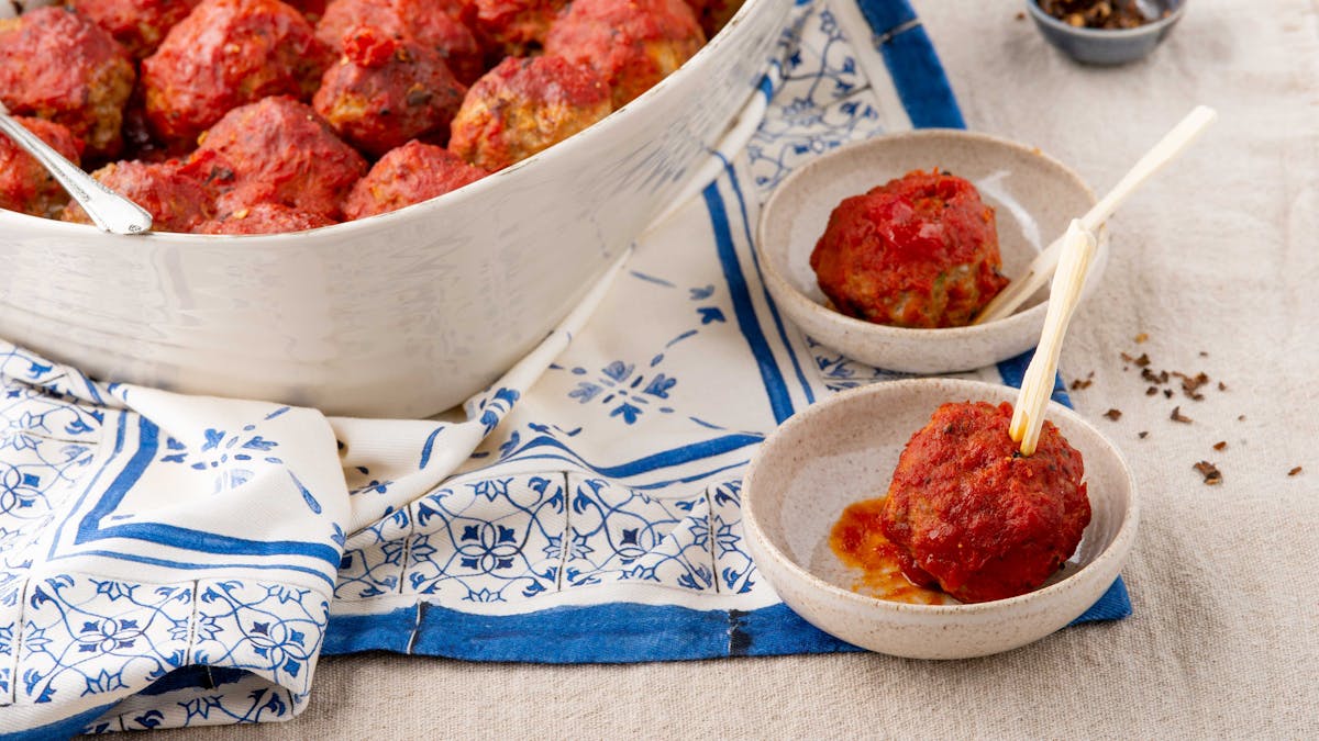Albóndigas en salsa de tomate keto