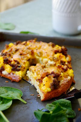 Pizza keto de desayuno