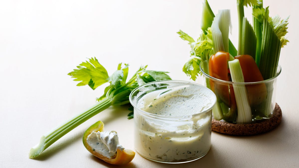 Queso crema bajo en carbos con hierbas