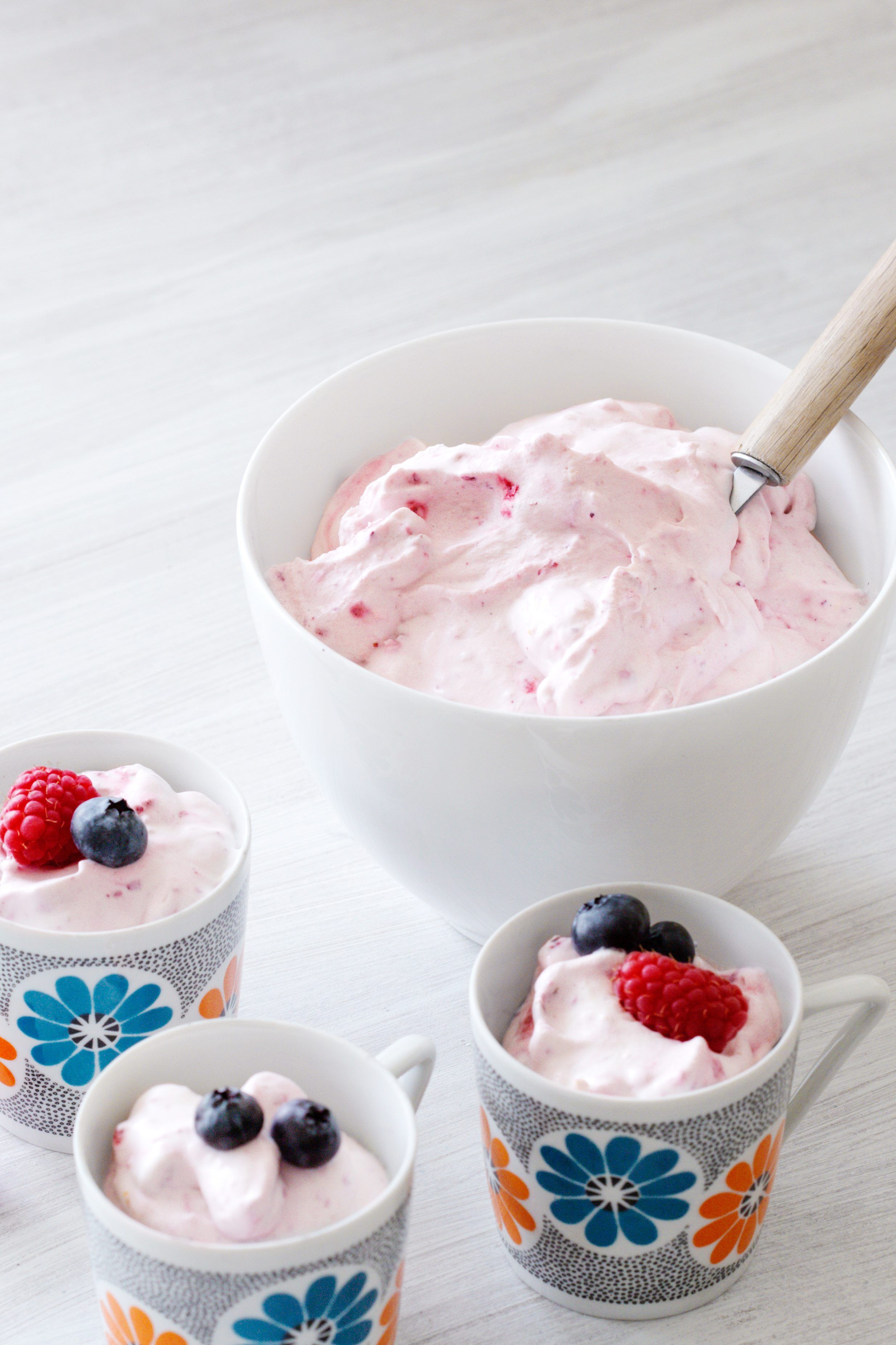 Mousse crujiente de frutos rojos