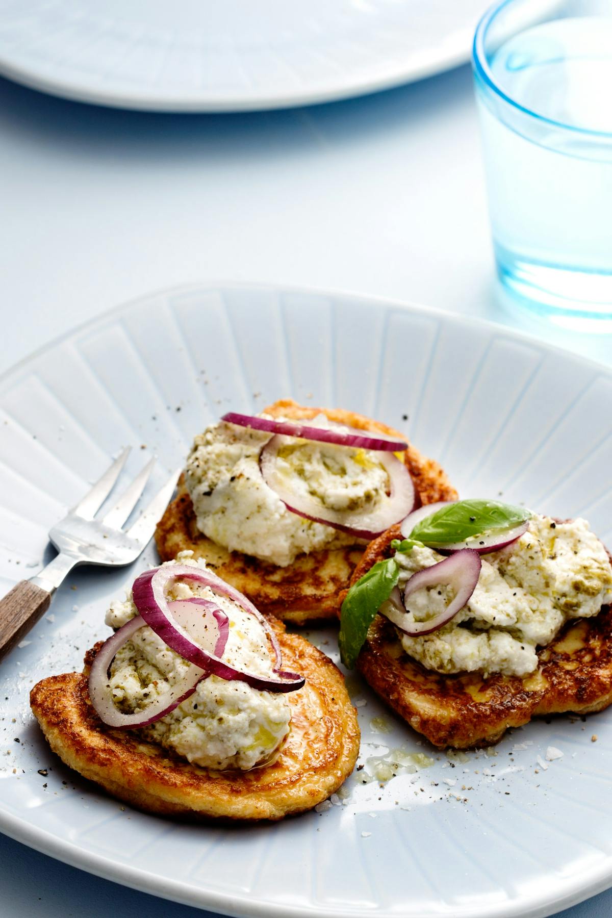 Panqueques low-carb con queso crema