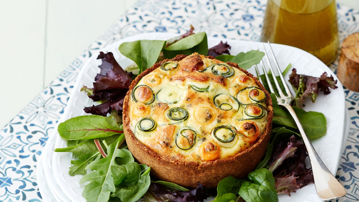 Tarta keto de verduras sin lácteos