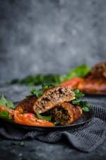 Burritos keto de carne con tortilla de queso