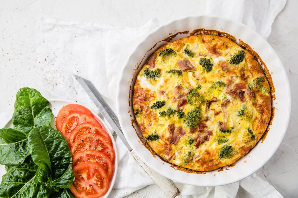 Quiche keto de brocoli y panceta