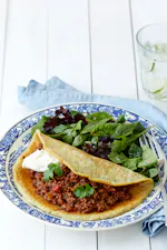 Chile con carne y tortillas keto