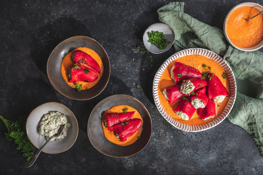 Pimientos del piquillo rellenos de bacalao