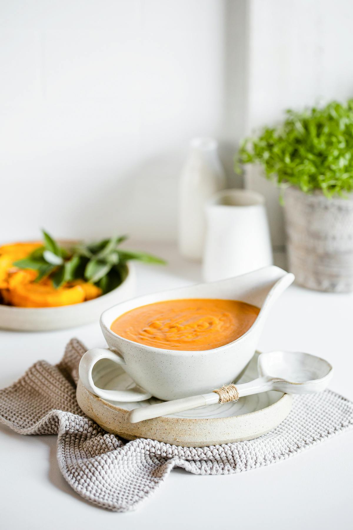 Salsa cremosa de calabaza asada y chipotle