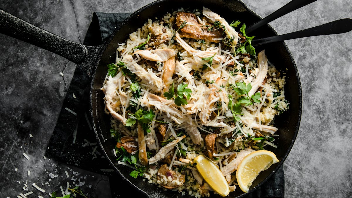 Risotto de pollo con setas silvestres