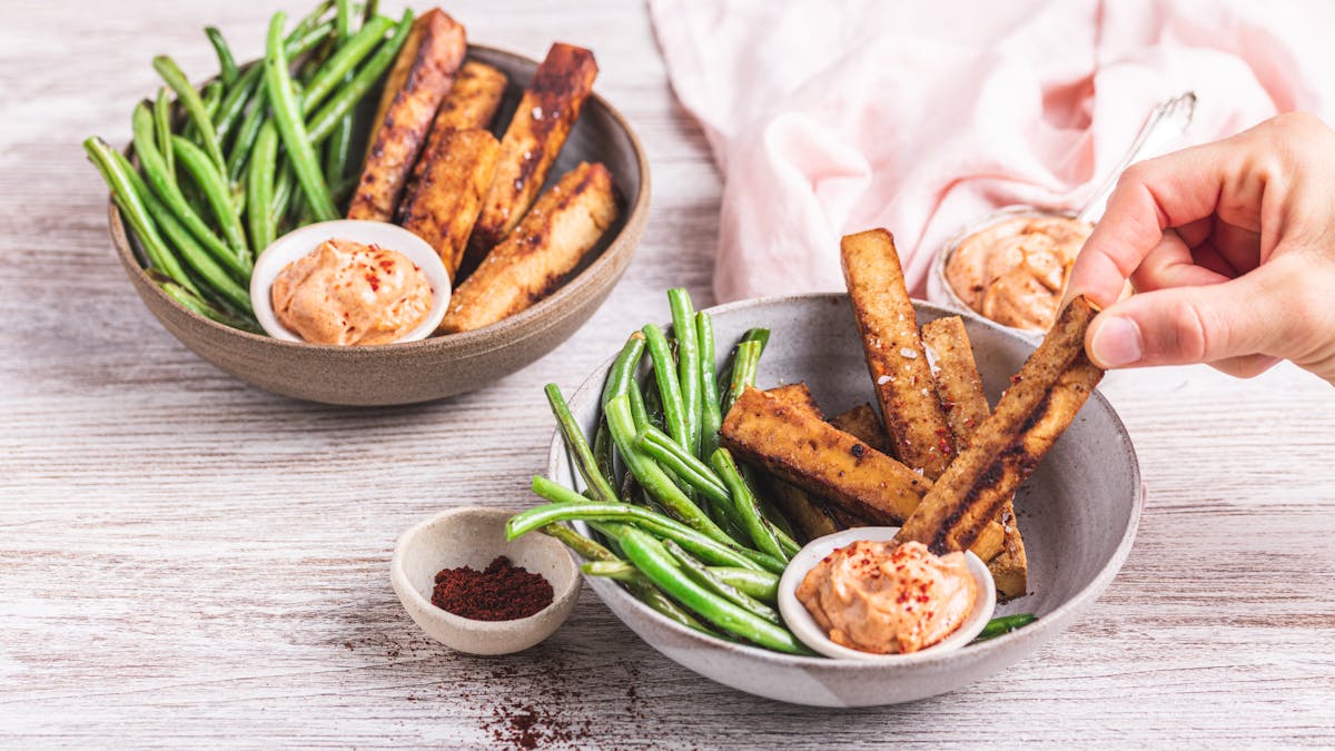 Palitos de tofu con judías verdes