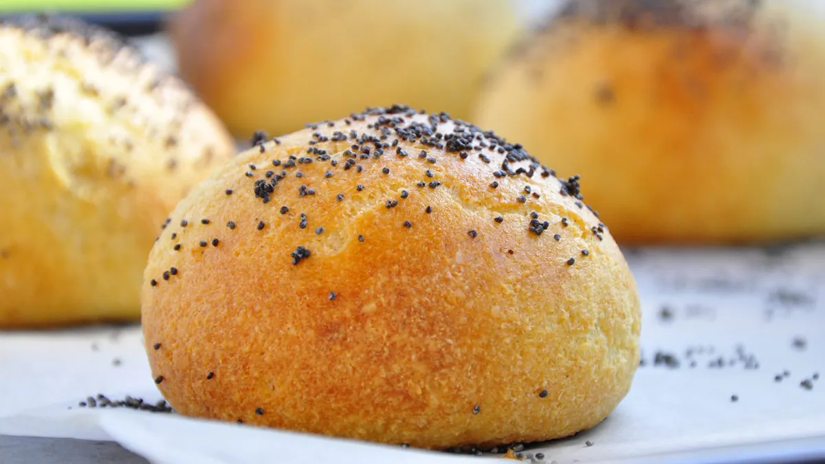 Jills lördagsmeny: Vallmofrallor, kycklingfilé, skaldjurspaella och sockerfri crème brûlée