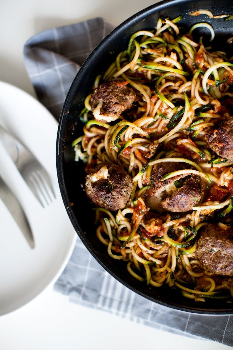 Köttbullarzucchini