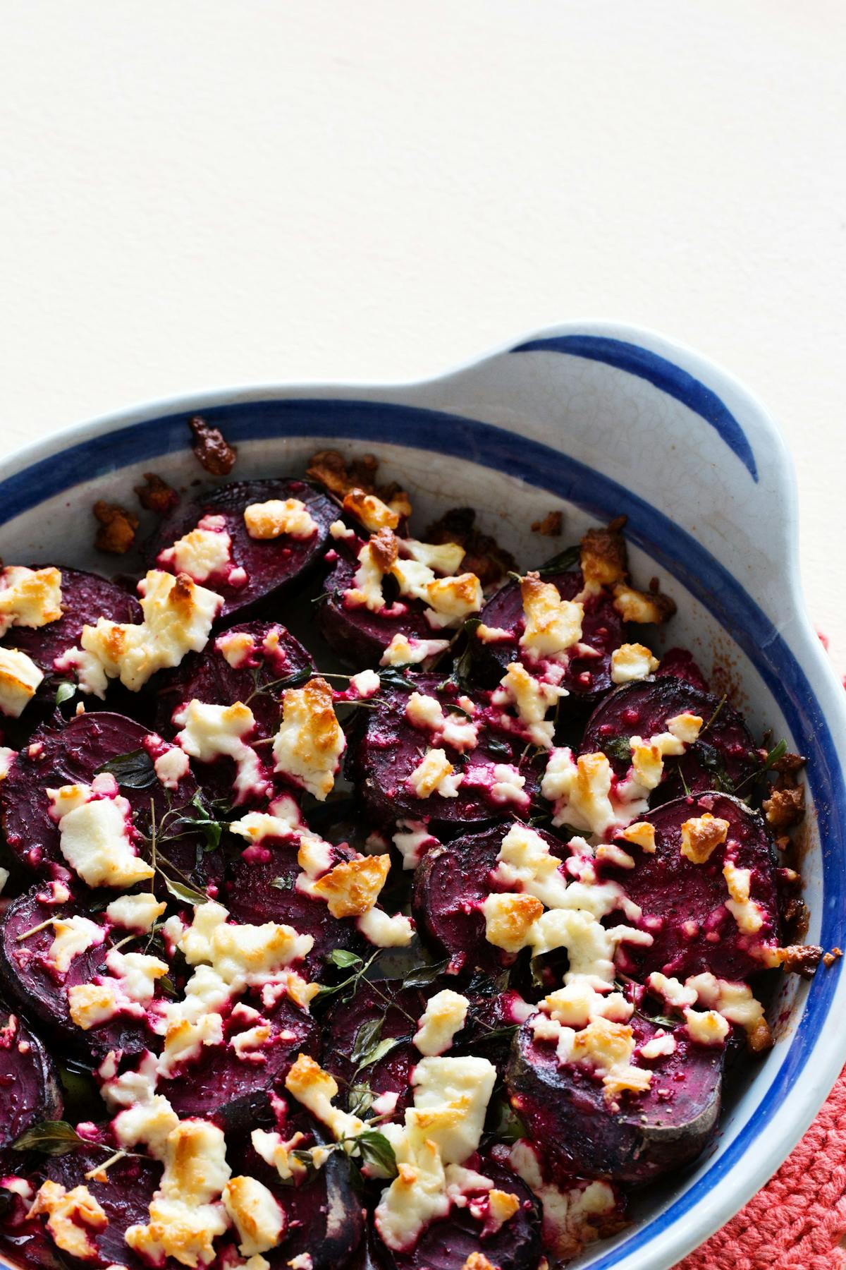 Ugnsbakade rödbetor med fetaost