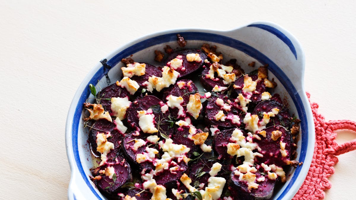 Ugnsbakade rödbetor med fetaost