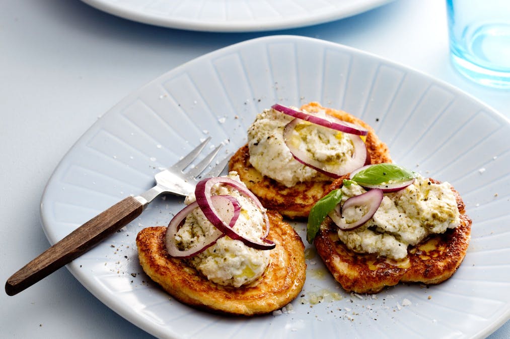 Minicrêpes med färskoströra