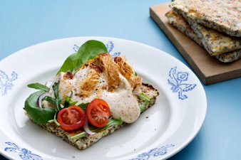 Vallmomacka med kycklingröra