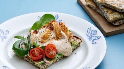 Vallmomacka med kycklingröra