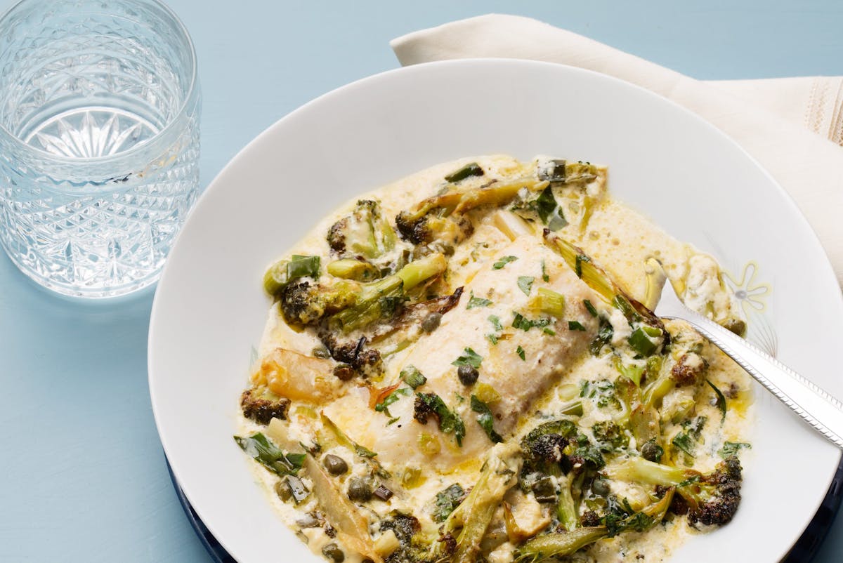 Fiskgratäng med kapris och broccoli