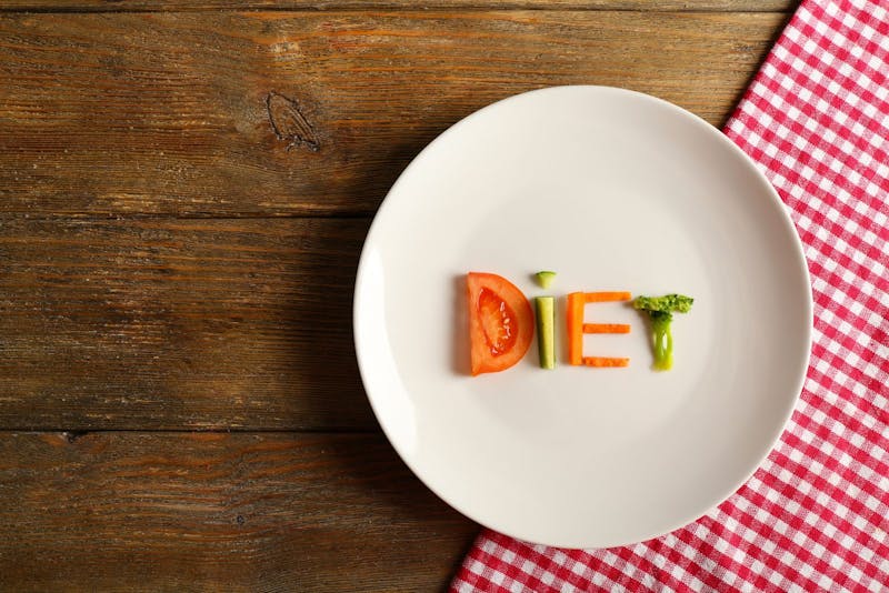 diet-made-of-sliced-vegetables-87883148