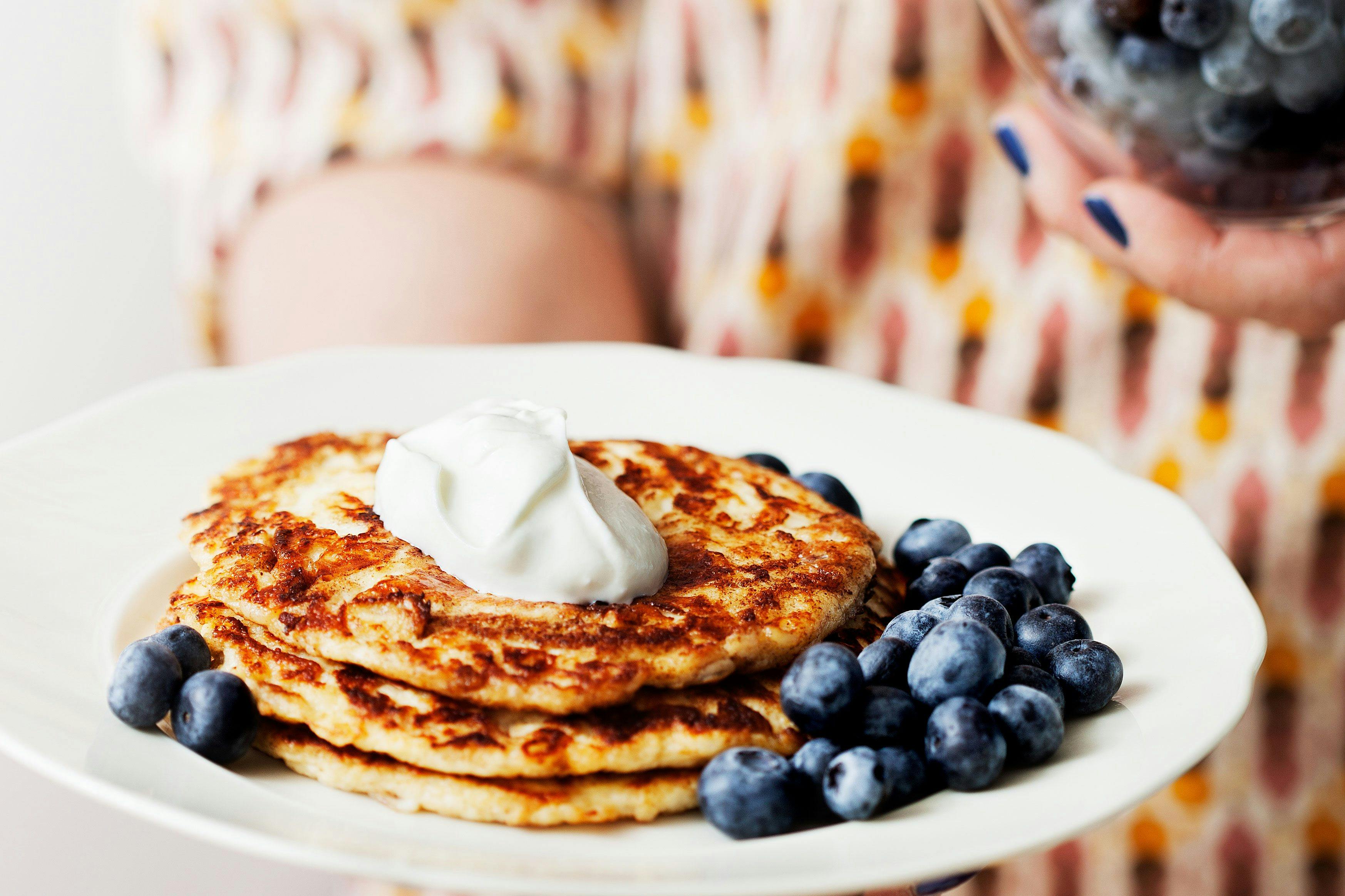 Tom always to eat breakfast yesterday he. Keto Pancake. Кето завтрак. Полезный завтрак Шоколадница. Pancakes with Cottage Cheese.