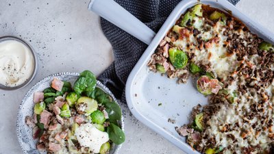 Köttfärslåda med brysselkål