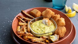 Fish and chips med remoulad