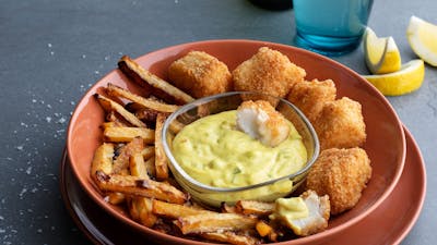 Fish and chips med remoulad