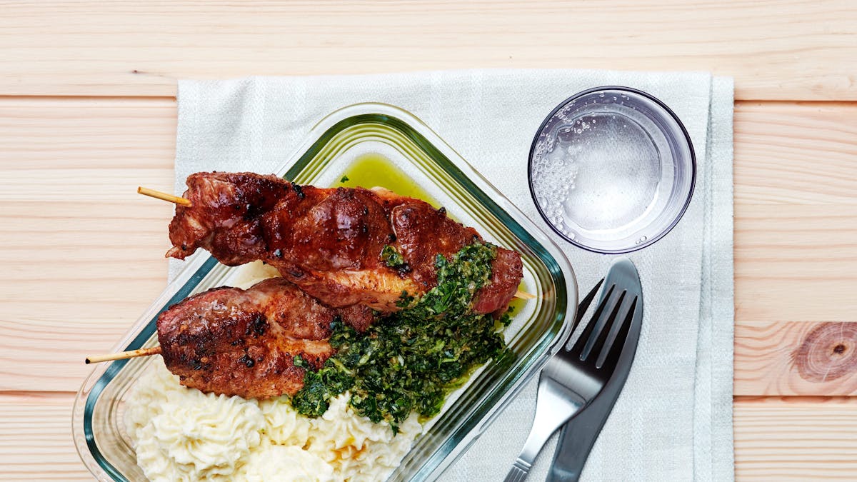 Spett med kålmos och salsa verde