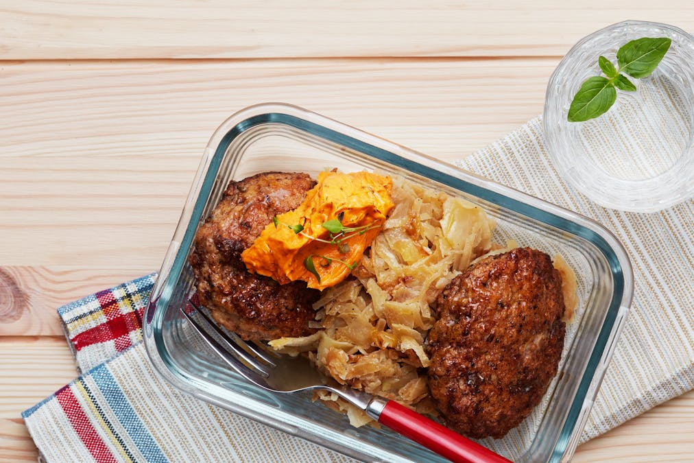 Kycklingbiffar med vispat tomatsmör