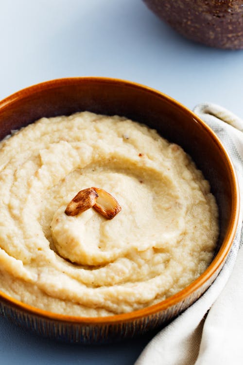 Blomkålspuré med rostad vitlök