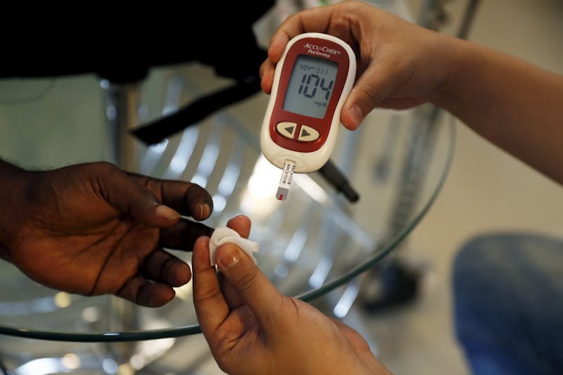2016-04-28T121856Z_01_BEA07_RTRIDSP_3_INDONESIA-HEALTH-DIABETES