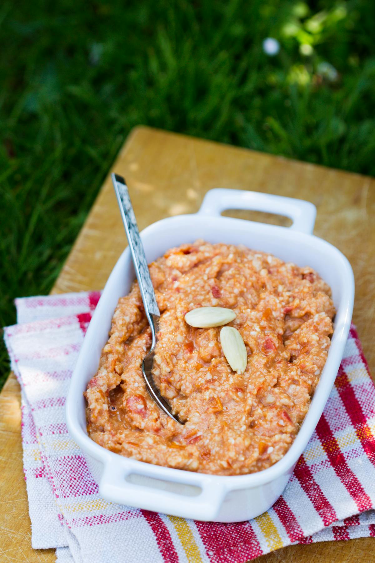 Tomat- och mandelpesto