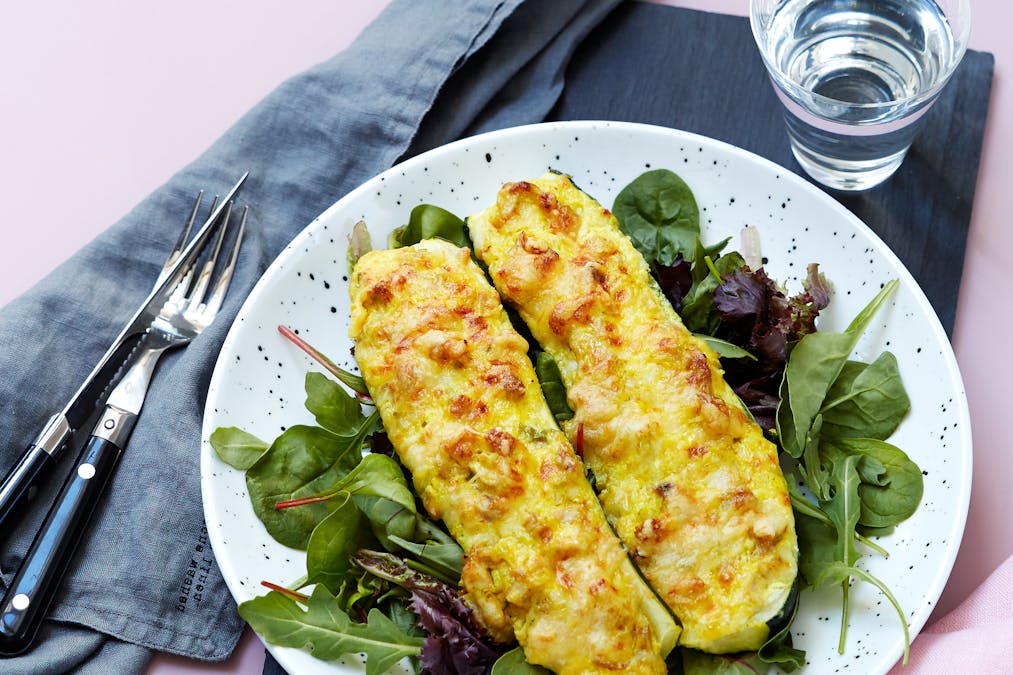 Fylld zucchini med currykyckling