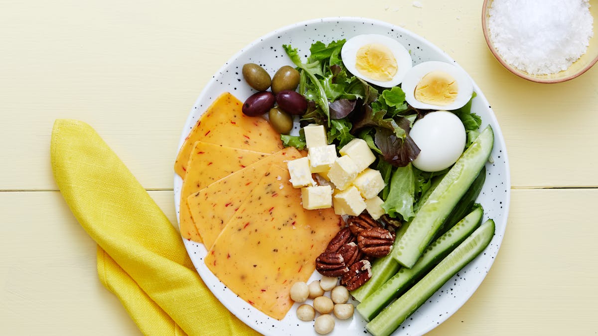 Plocktallrik med cheddar och nötter