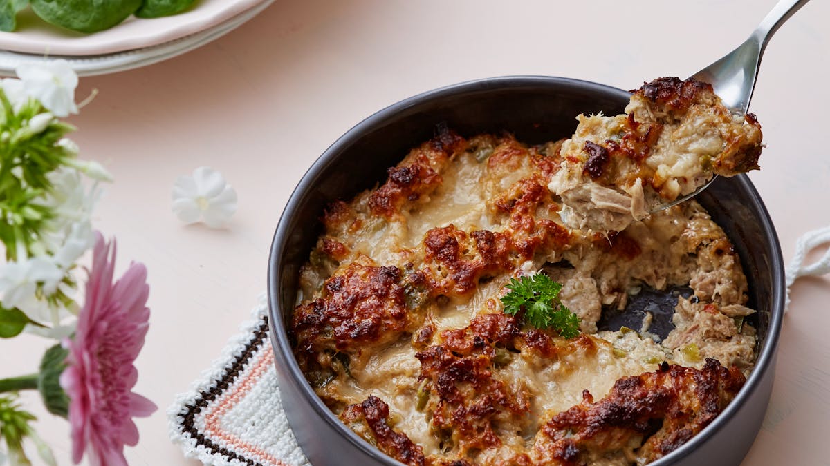 Tonfiskgratäng med selleri och parmesan