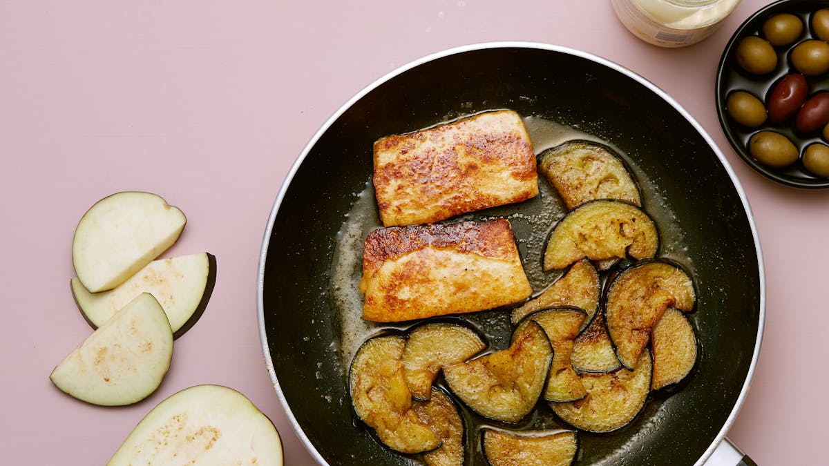 Stekt halloumi med aubergine
