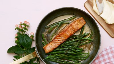 Smörstekt lax med haricots verts