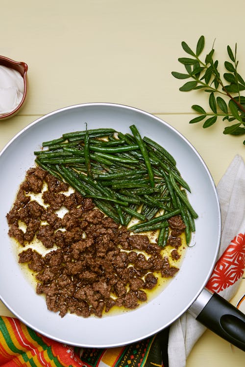 Nötfärs med smörstekta haricots verts