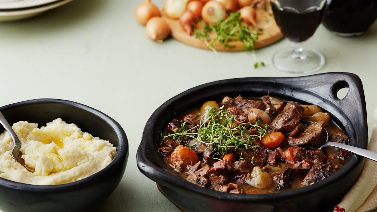 Boeuf bourguignon med blomkålsmos