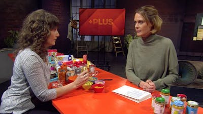SVT Plus undrar: Varför finns det kakor och snacks till bebisar?
