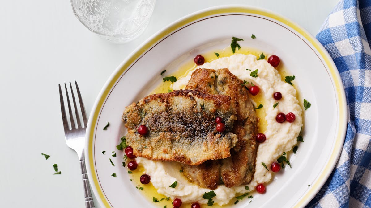 Stekt strömming med blomkålsmos