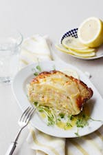 Laxpudding med kålrabbi och skirat smör