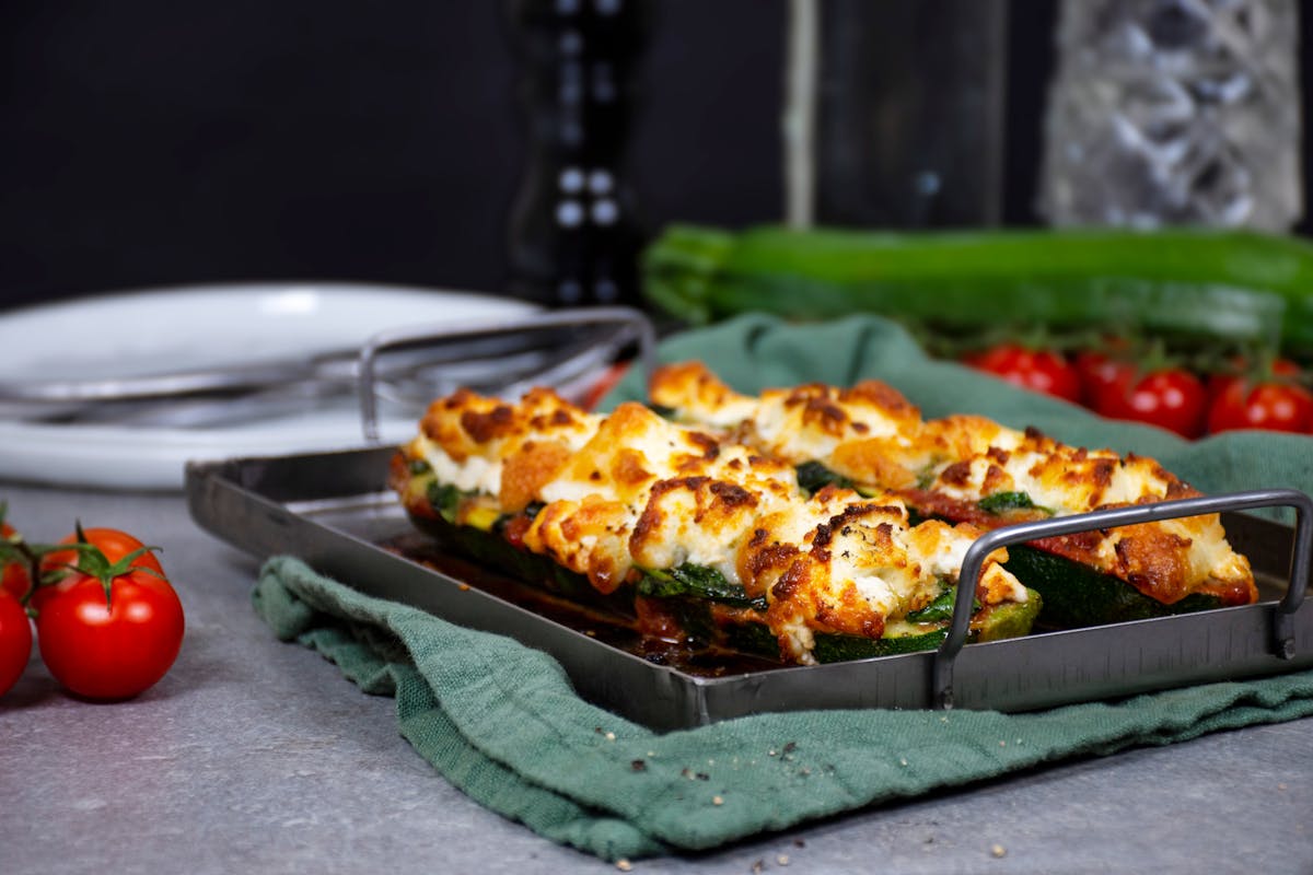 Fylld zucchini med getost och spenat
