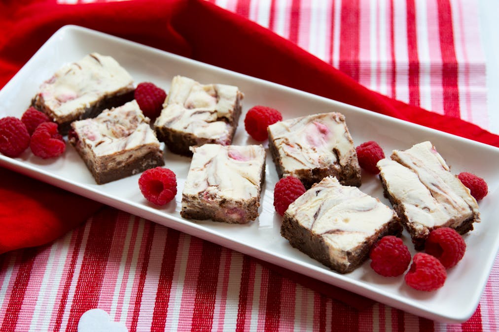 Cheesecake-brownies med hallon